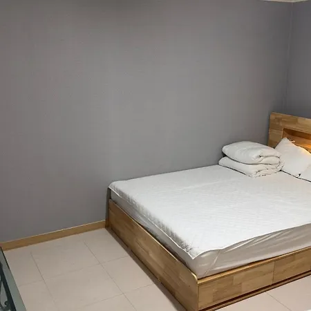 Lombard House Hostel Seoul Exterior photo