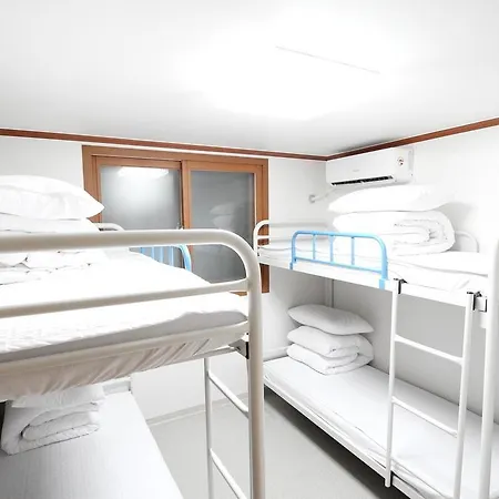 Lombard House Hostel Seoul Exterior photo