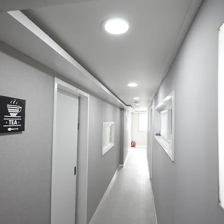 Lombard House Hostel Seoul Exterior photo