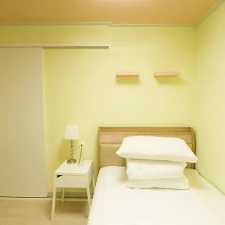 Lombard House Hostel Seoul Exterior photo