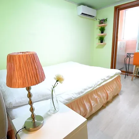 Lombard House Hostel Seoul Exterior photo