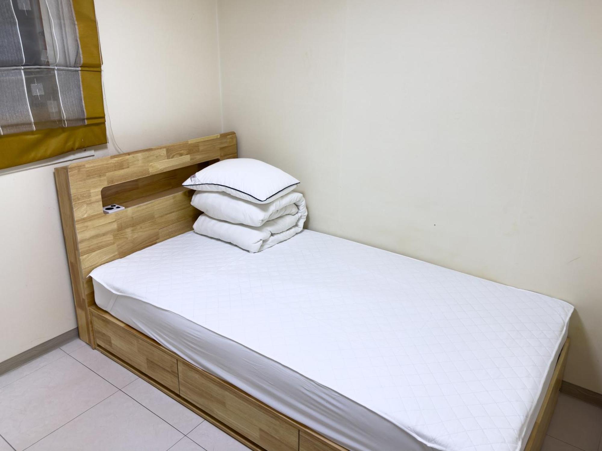 Hostel Lombard House *
