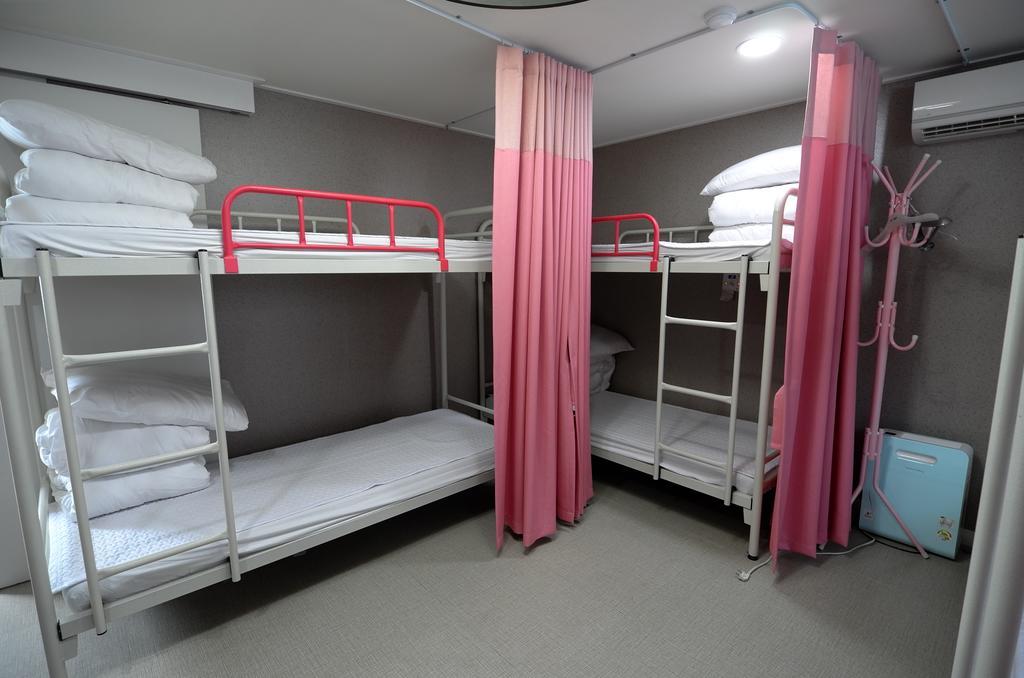Hostel Lombard House